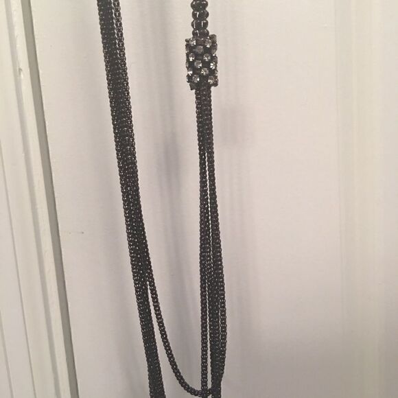 Eggplant chain and crystal necklace - Picture 2 of 5